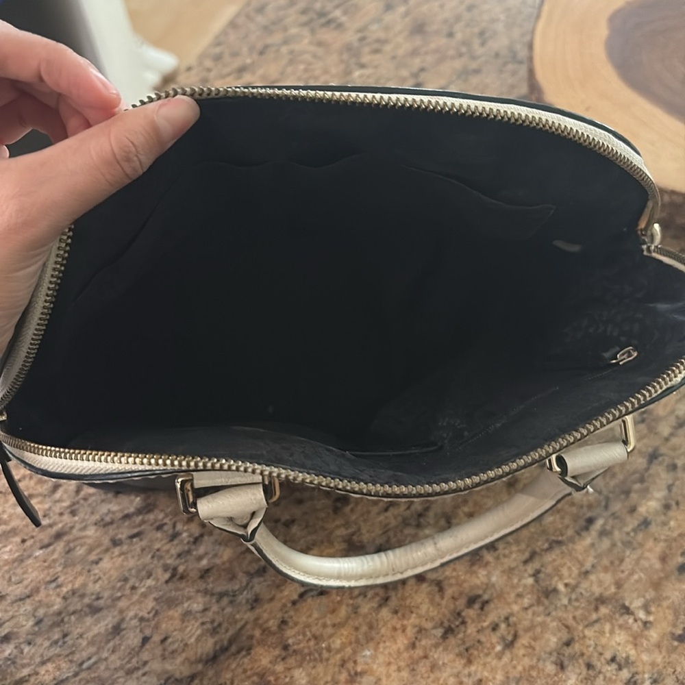 Kate Spade Purse - Picture 3 of 5